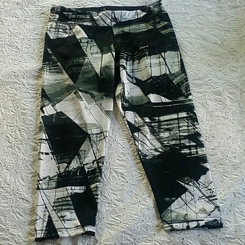 Adidas Black And White Womens Outdoor Gym And Yoga Leggings New Size S